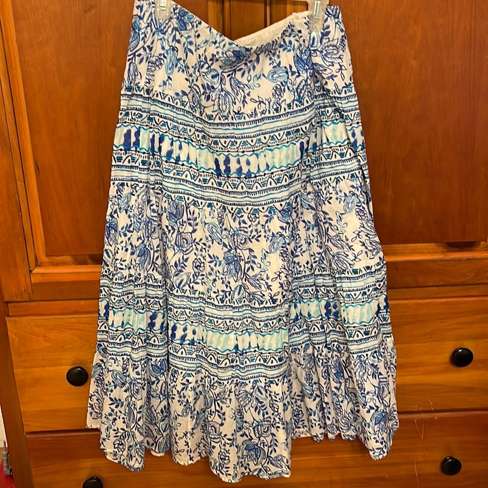 Chaps blue and white size small skirt.